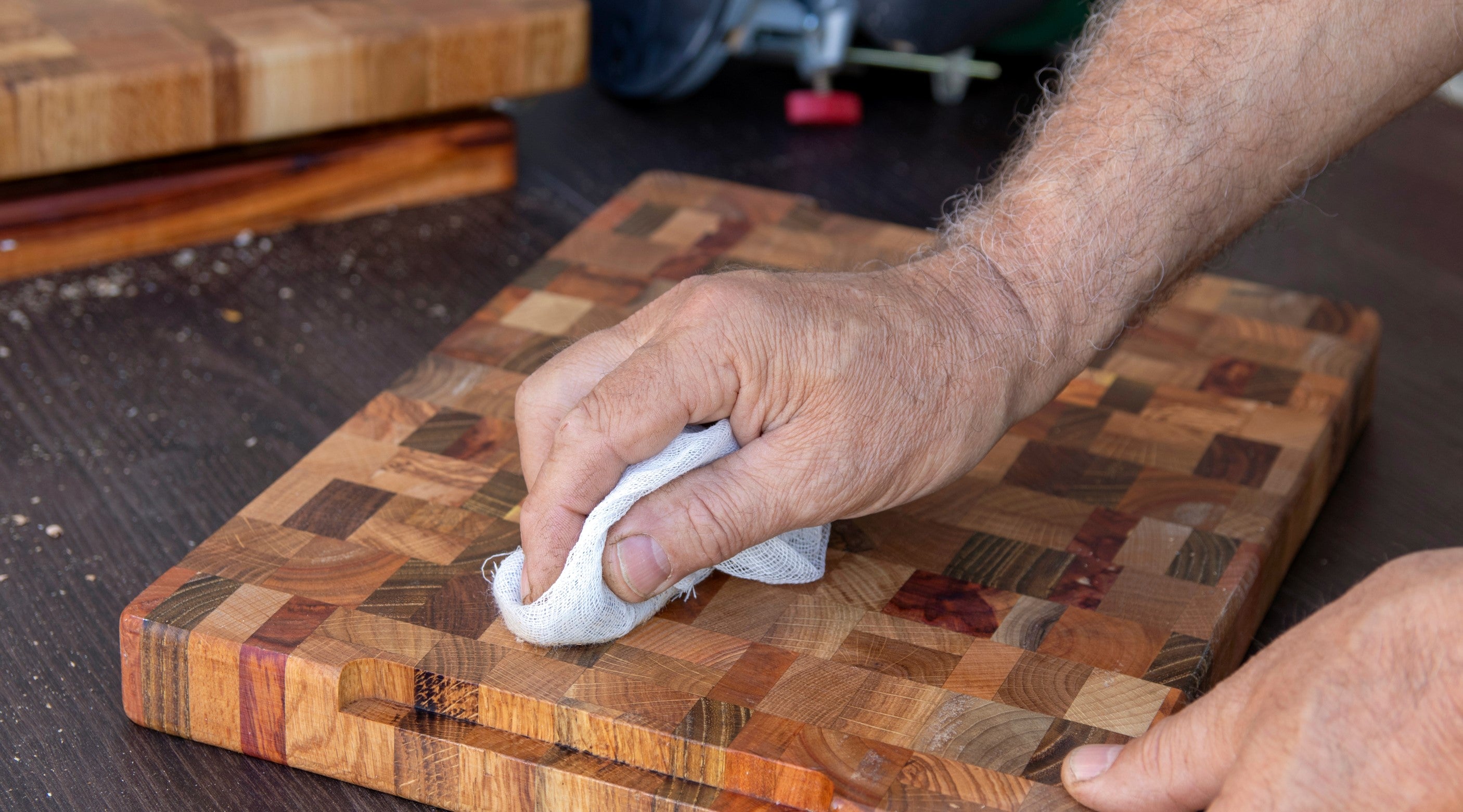 Wondering which food safe oils would be suitable for wood? Here are a few products that might surprise you